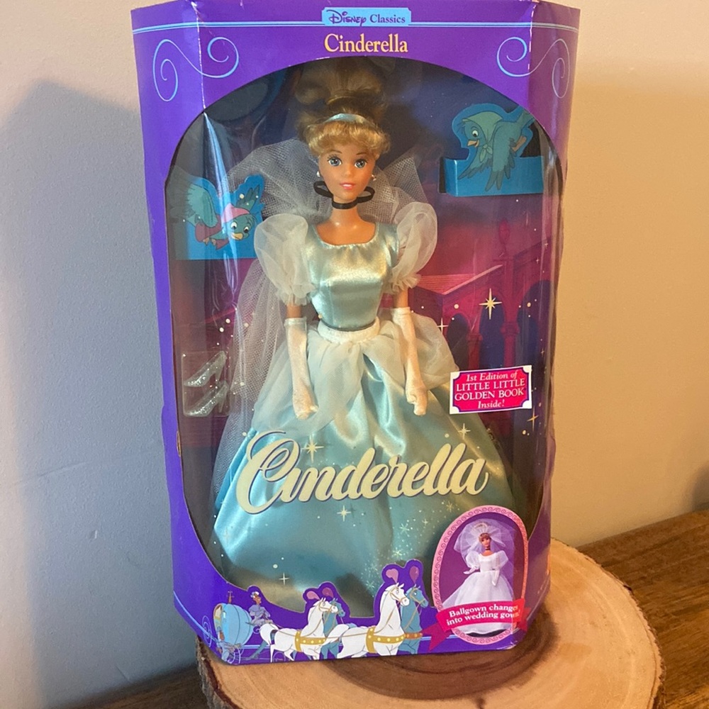 Vintage Mattel Disney Classics Cinderella Barbie Doll 1991 #1624